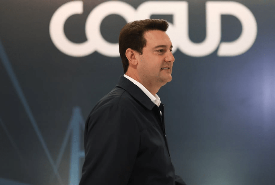 ratinho-jr.-favorito-no-psd-aproxima-marqueteiro-de-caiado-de-flavio ratinho-jr.-favorito-no-psd-aproxima-marqueteiro-de-caiado-de-flavio