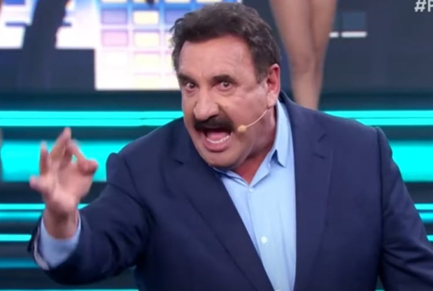 ratinho-revela-que-nao-possui-amizade-com-faustao-nos-bastidores-da-televisao