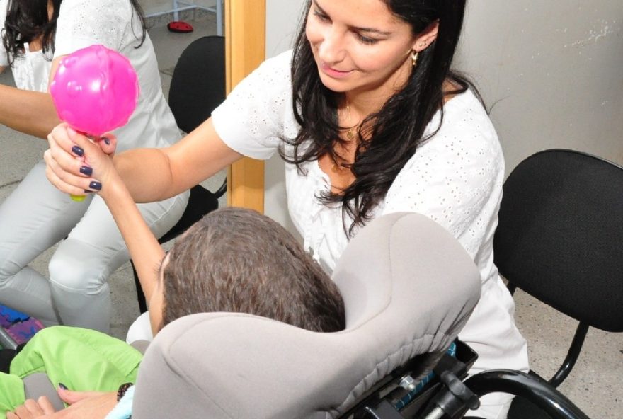 reabilitacao-de-pacientes-com-deficiencia-em-montes-claros3A-centro-de-ortese-e-protese