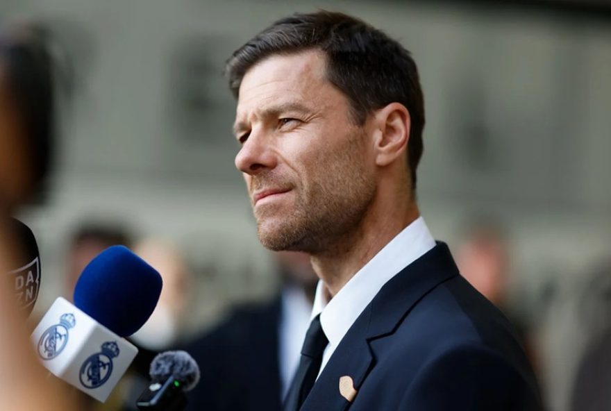 real-madrid-chega-aos-eua-para-busca-do-titulo-da-copa-do-mundo-de-clubes3A-xabi-alonso-confiante