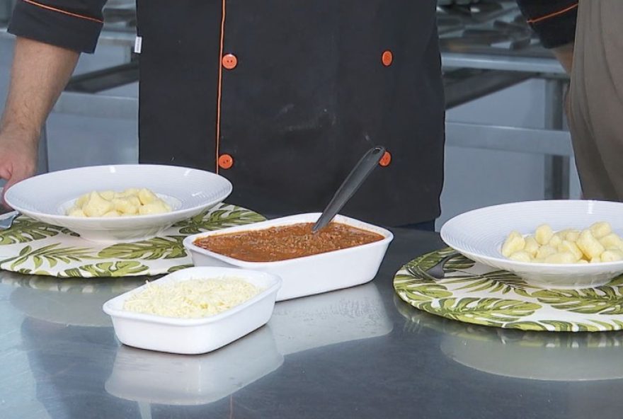 receita-de-nhoque-de-batata3A-aprenda-a-fazer-o-classico-italiano-por-r24-722C90 receita-de-nhoque-de-batata3A-aprenda-a-fazer-o-classico-italiano-por-r24-722C90