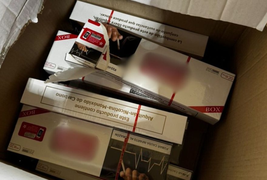 receita-federal-apreende-50-mil-macos-de-cigarros-em-uberlandia3A-operacao-fumus-iuris