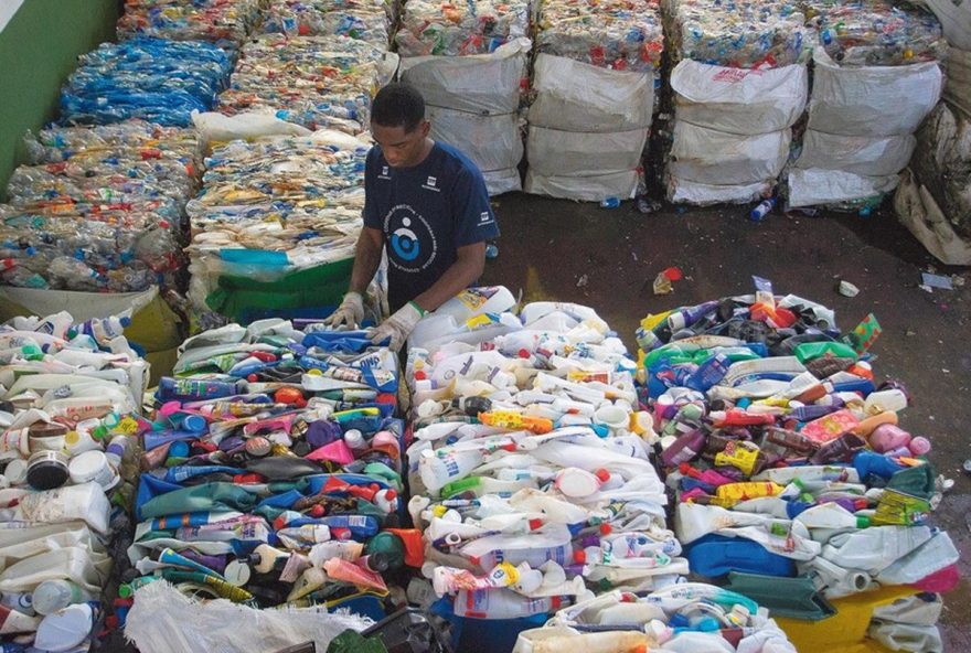 reciclagem-no-rio-de-janeiro-como-transformar-residuos-em-oportunidades-de-emprego-e-renda