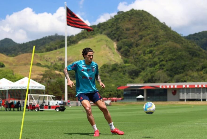 recuperacao-de-pedro-no-flamengo3A-preparacao-fisica-avanca-para-retorno-aos-gramados