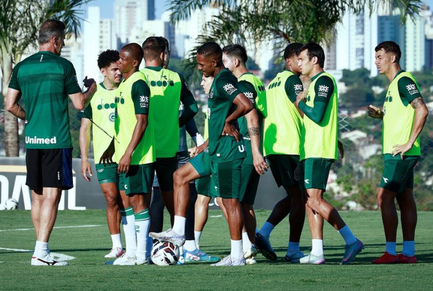 reforcado2C-de-encara-athletic-com-volta-de-jogadores3B-provavel-escalacao-divulgada
