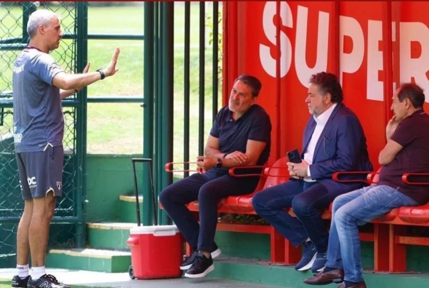 reformulacao-em-20263A-crespo-exige-aval-para-reforcos-do-sao-paulo reformulacao-em-20263A-crespo-exige-aval-para-reforcos-do-sao-paulo