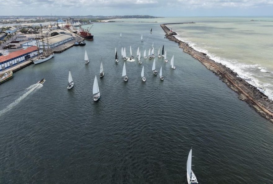 regata-recife-fernando-de-noronha-20253A-95-veleiros-largam-em-busca-do-trofeu-fita-azul