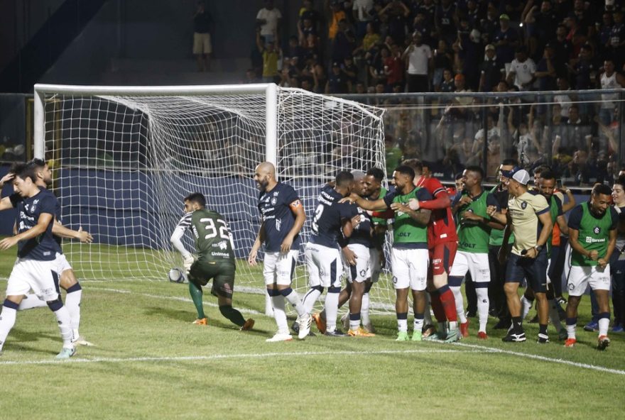 remo-volta-ao-baenao-em-jogo-decisivo-pela-serie-b3A-historia-e-emocoes-garantidas