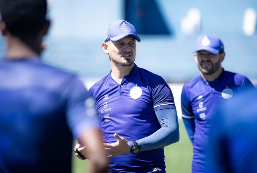 renan-brito-deixa-comando-da-aparecidense3B-augusto-fassina-assume-equipe-no-campeonato-goiano renan-brito-deixa-comando-da-aparecidense3B-augusto-fassina-assume-equipe-no-campeonato-goiano