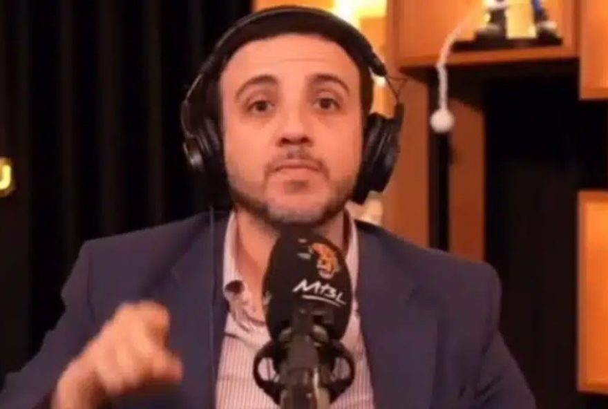 renan-santos2C-do-mbl2C-ataca-flavio-bolsonaro3A-eu-vou-acabar-com-a-raca-dele renan-santos2C-do-mbl2C-ataca-flavio-bolsonaro3A-eu-vou-acabar-com-a-raca-dele