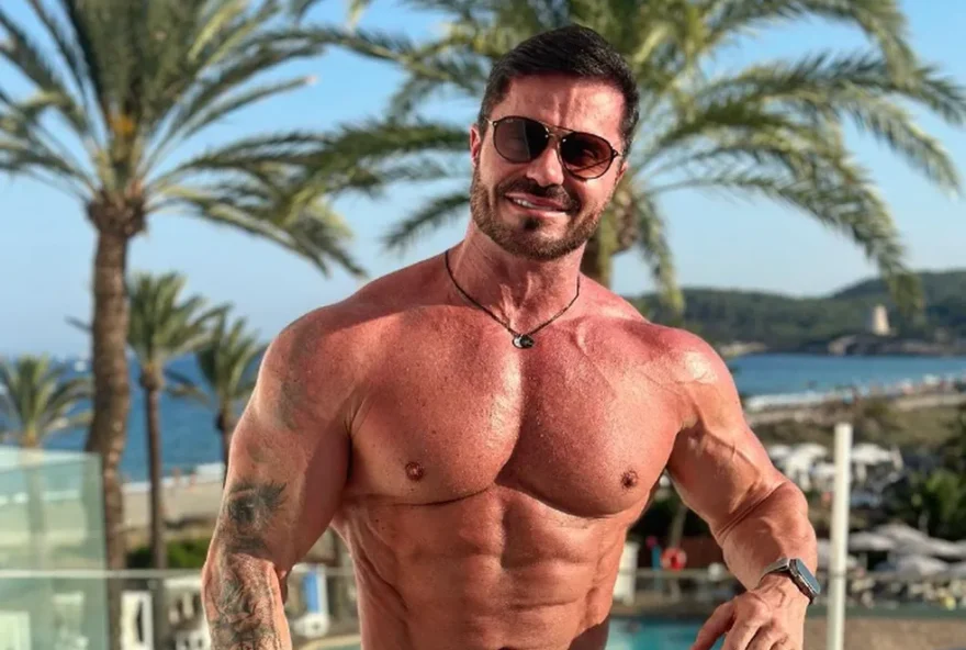 Influenciador do mundo fitness, Renato Cariani, é suspeito de tráfico de droga (Reprodução/Redes Sociais)