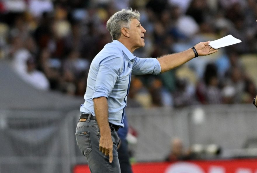 renato-gaucho-explica-escolha-por-lima-em-vitoria-do-fluminense3A-22ritmo-de-jogo22-e-estrategia-de-equipe