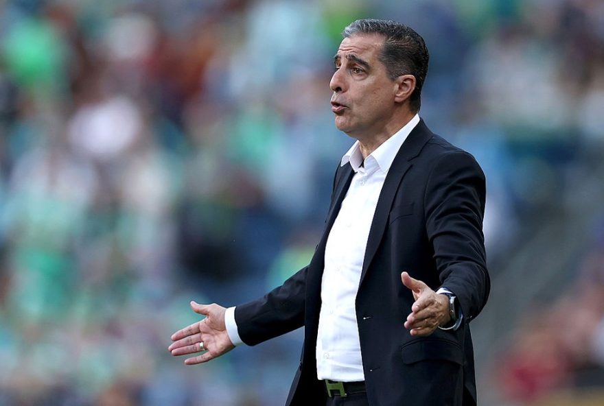 renato-paiva2C-tecnico-do-botafogo2C-foca-em-estrategias-para-enfrentar-o-psg-na-copa-do-mundo-de-clubes