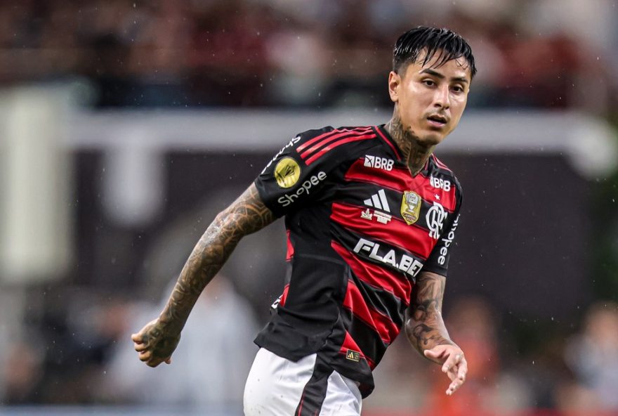 renovacao-de-contrato-de-pulgar-com-o-flamengo3A-jogador-elogia-estilo-de-jogo-de-filipe-luis-e-valoriza-ambiente-do-clube