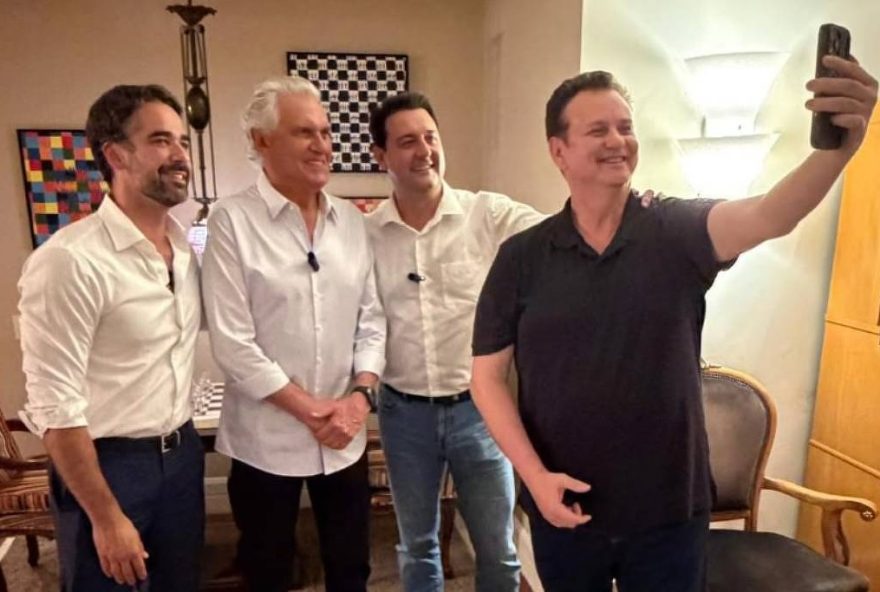 reorganizacao-do-centro-enfrenta-resistencia-da-direita reorganizacao-do-centro-enfrenta-resistencia-da-direita