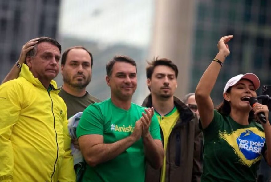 reorganizacao-no-bolsonarismo-com-a-bencao-de-jair-a-candidatura-de-flavio reorganizacao-no-bolsonarismo-com-a-bencao-de-jair-a-candidatura-de-flavio