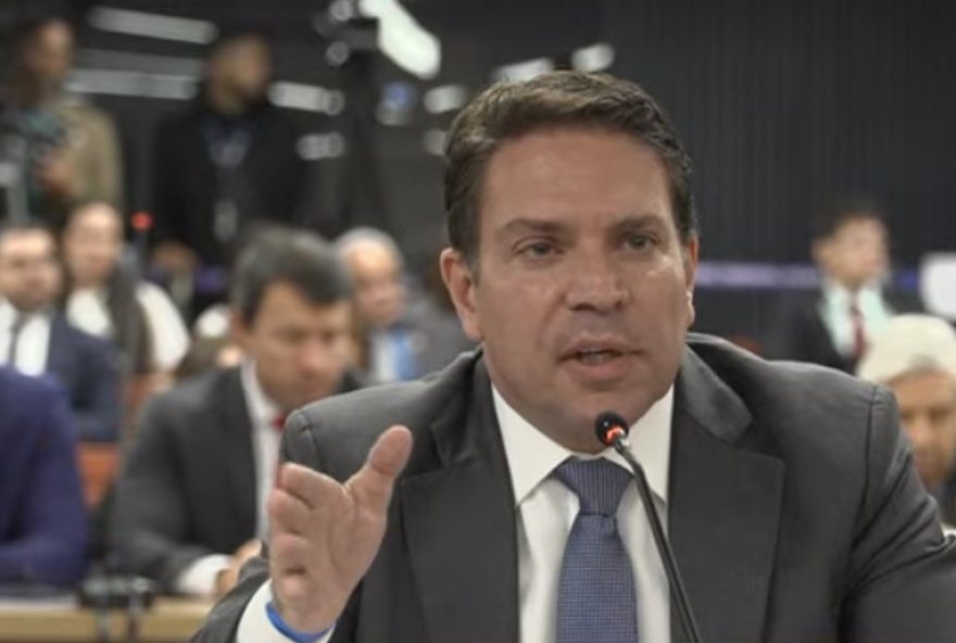 repercussao-nas-redes-sociais-da-determinacao-de-prisao-de-ramagem