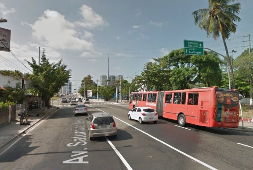 resgate-de-mae-e-filho-em-situacao-de-violencia-no-centro-do-recife3A-policia-militar-age-apos-denuncia-de-carcere-privado