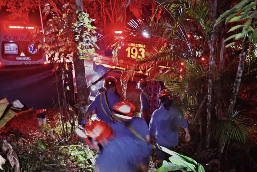 resgate-de-turista-espanhol-em-cachoeira-de-ubatuba3A-importancia-da-seguranca-em-areas-naturais resgate-de-turista-espanhol-em-cachoeira-de-ubatuba3A-importancia-da-seguranca-em-areas-naturais