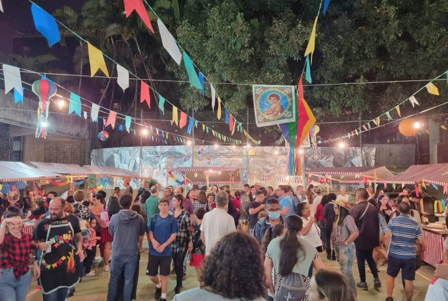 ressurraia-20253A-evento-gratuito-com-danca2C-musica-e-comidas-tipicas-no-rio-de-janeiro