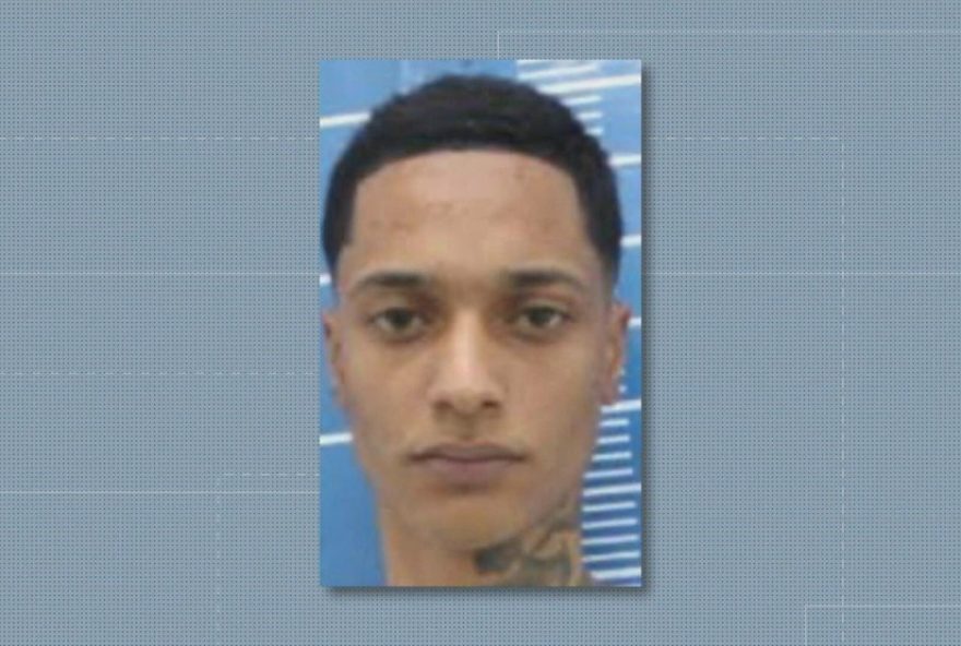 reu-por-tentativa-de-homicidio2C-oruam-e-obrigado-a-tirar-tinta-de-cabelo-no-presidio