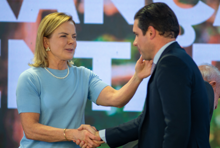 reuniao-entre-motta-e-gleisi-em-meio-a-crise-com-pt-e-governo