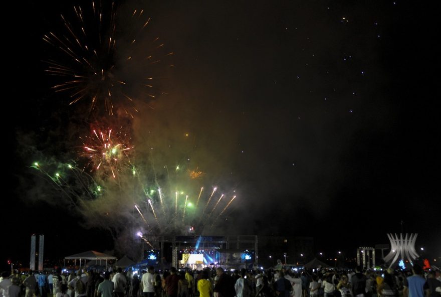 reveillon-2026-em-brasilia3A-shows2C-seguranca-e-transporte-reforcados-na-esplanada-dos-ministerios reveillon-2026-em-brasilia3A-shows2C-seguranca-e-transporte-reforcados-na-esplanada-dos-ministerios