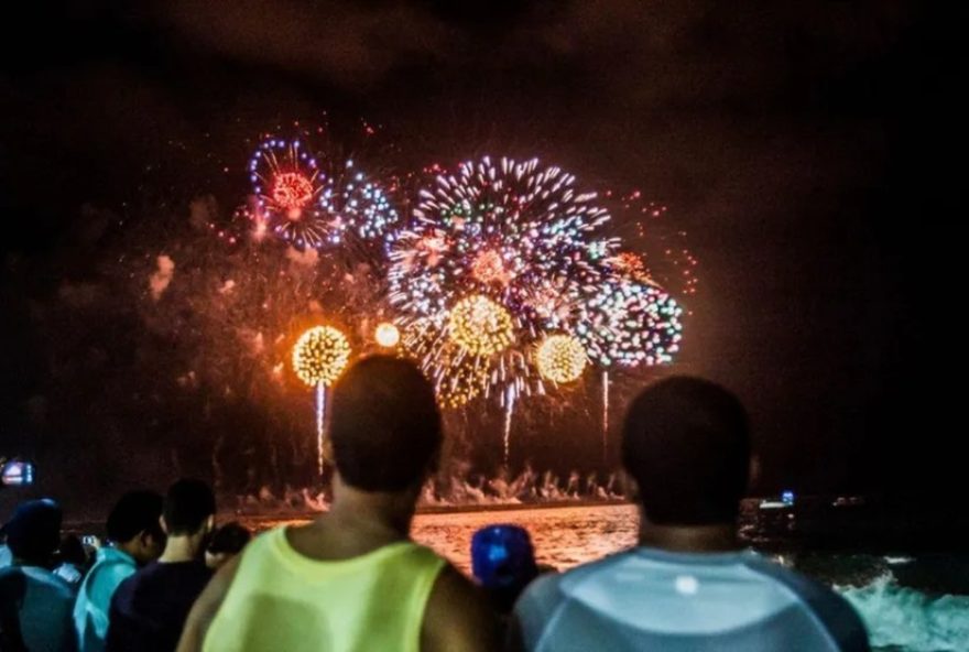 reveillon-2026-em-fortaleza3A-10-minutos-de-queima-de-fogos-silenciosos-e-shows-de-wesley-safadao-e-claudia-leitte