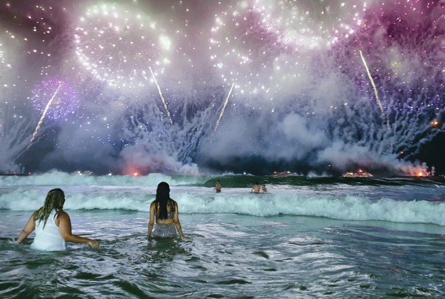 reveillon-de-copacabana-2027-shows-fogos-e-alegria-na-virada-do-rio
