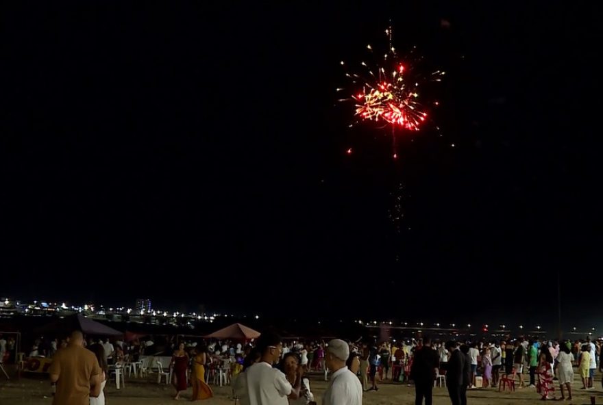 reveillon-em-petrolina-20253A-shows2C-fogos-de-artificio-e-muita-animacao-na-orla-da-cidade