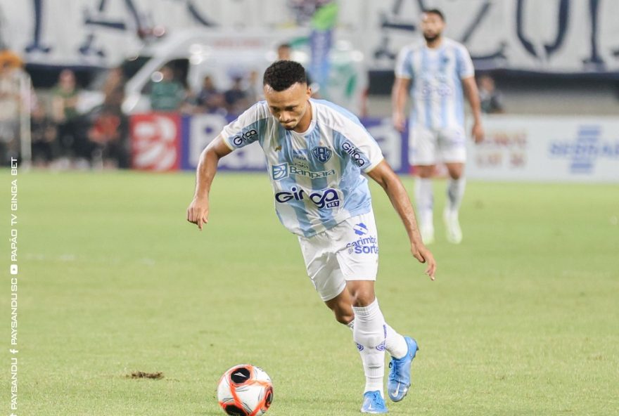 reverson-destaca-parceria-com-garcez-e-preparacao-para-enfrentar-operario-pr-na-serie-b