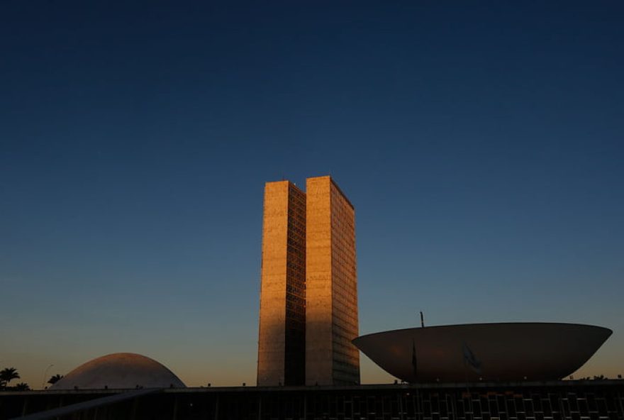 revisao-do-fcdf3A-bancada-de-brasilia-condena-proposta-do-governo-como-ameaca-a-seguranca-e-servicos-essenciais