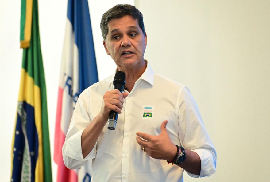 ricardo-ferraco-exalta-reducao-de-tarifas-pelos-eua-em-conversa-com-presidente-lula