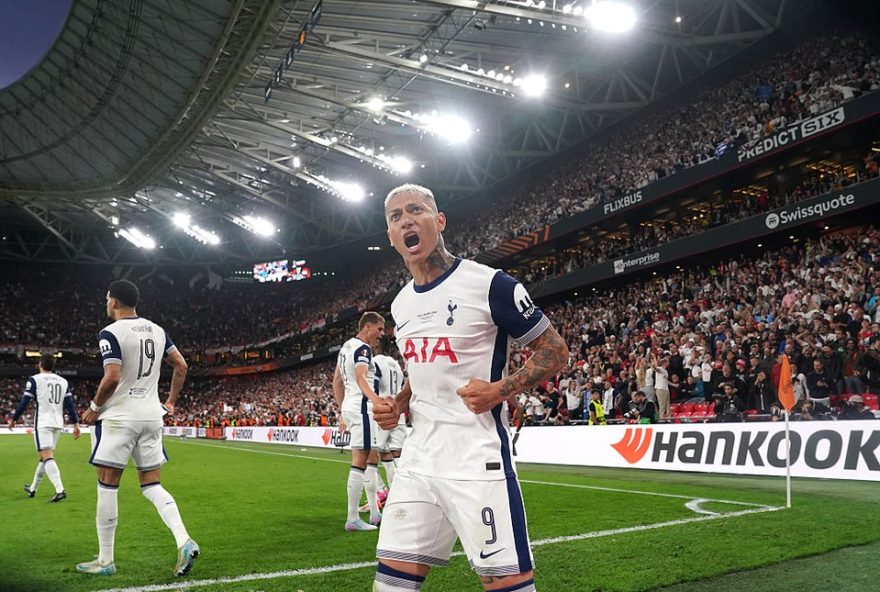 richarlison-celebra-primeiro-titulo-na-europa-com-o-tottenham3A-conquista-da-liga-europa-e-marco-em-sua-carreira