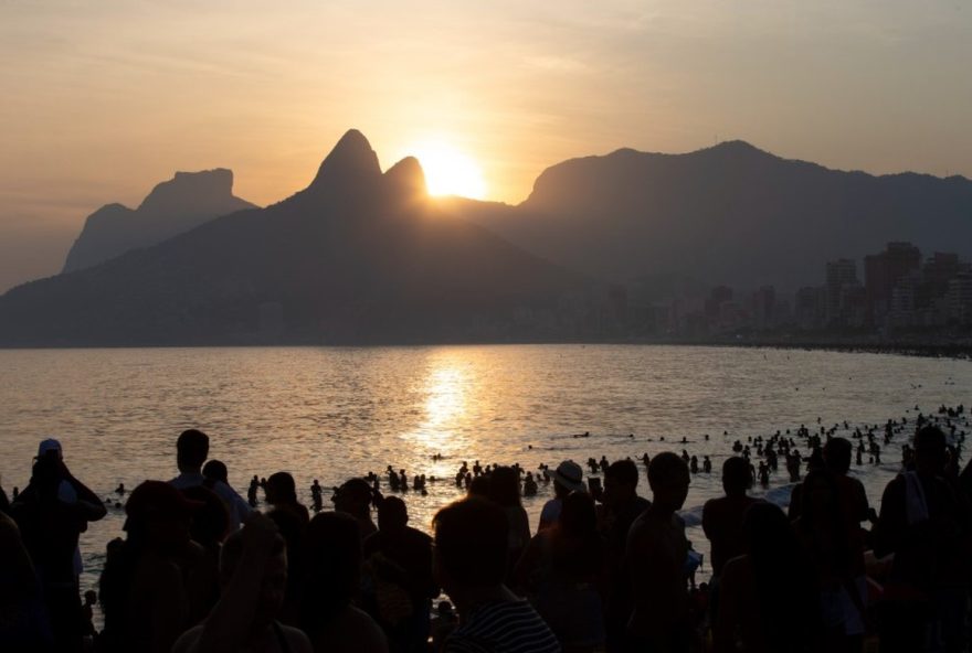 rio-de-janeiro-pode-ter-o-dia-mais-quente-do-ano-com-maxima-de-42-graus3A-confira-dicas-para-se-proteger-do-calor