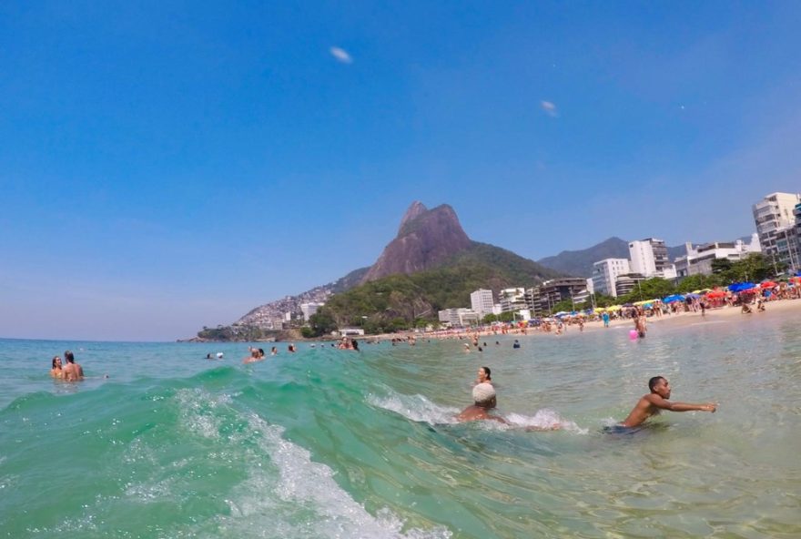 rio-de-janeiro-tem-sabado-de-37degc3A-calor-extremo-preocupa-autoridades