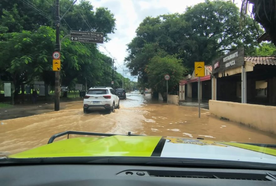 rio-piracicaba-transborda3A-vias-interditadas-em-piracicaba-devido-a-fortes-chuvas rio-piracicaba-transborda3A-vias-interditadas-em-piracicaba-devido-a-fortes-chuvas