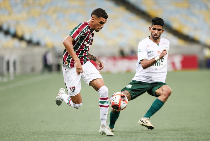 riquelme2C-do-fluminense2C-sofre-lesao-e-nao-passara-por-cirurgia