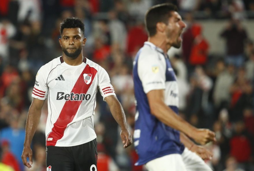 river-plate3A-borja-perde-penalti2C-gallardo-cancela-coletiva-e-torcida-pede-mudancas-crise-no-monumental-influencia-desempenho-e-coloca-classificacao-em-risco river-plate3A-borja-perde-penalti2C-gallardo-cancela-coletiva-e-torcida-pede-mudancas-crise-no-monumental-influencia-desempenho-e-coloca-classificacao-em-risco