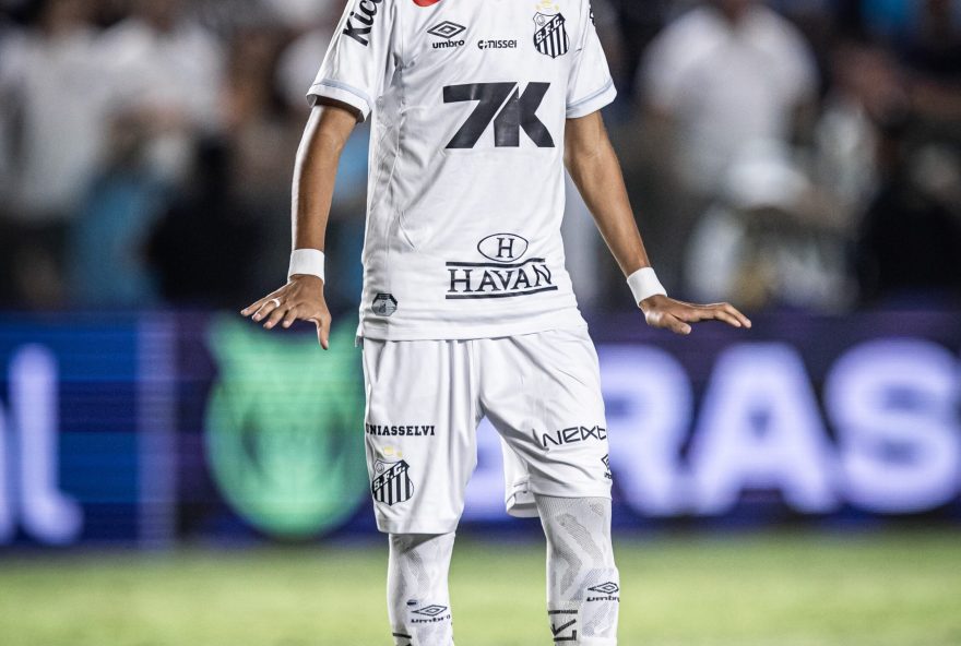 robinho-jr.-corresponde-em-nova-chance-e-busca-mais-minutos-no-santos
