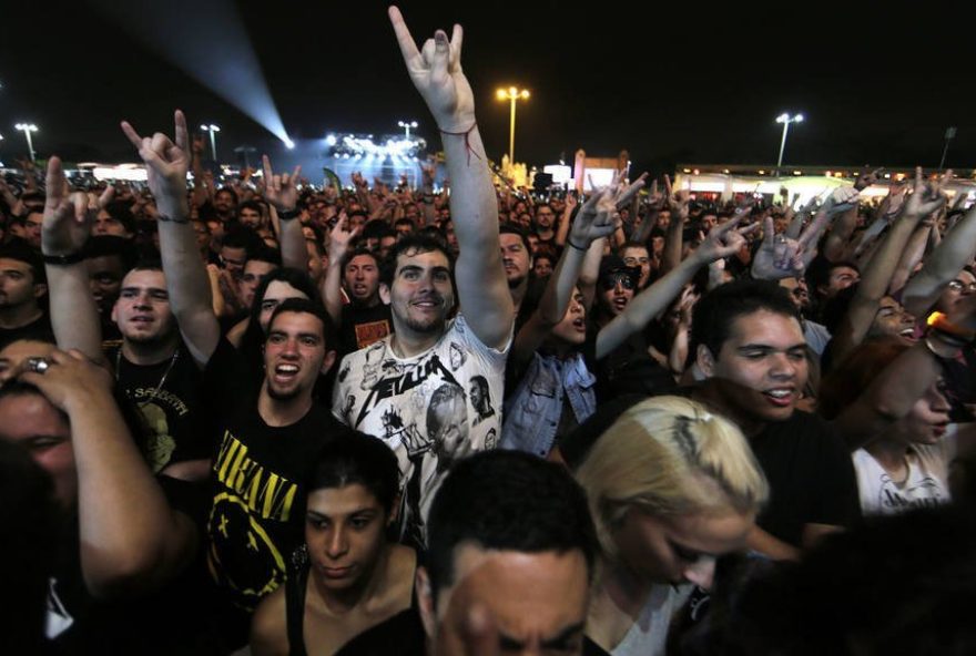 WJPOPULARES34 - RJ - 19/09/2013 - ROCK IN RIO 2013/CIDADE DO ROCK - CIDADES OE - Populares no quarto dia do Rock in Rio 2013, na Cidade do Rock, na Barra da Tijuca zona oeste do Rio de Janeiro. Foto: WILTON JUNIOR/ESTADÃO