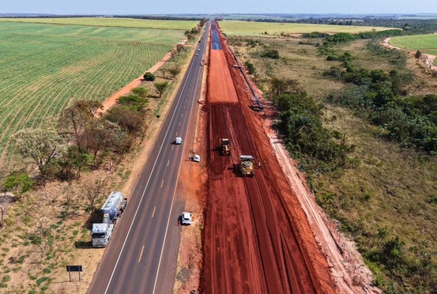 rodovia-sp-284-e-parcialmente-interditada-para-obras-na-quinta-e-sexta-feira-entre-martinopolis-e-rancharia3B-saiba-horarios-e-desvios