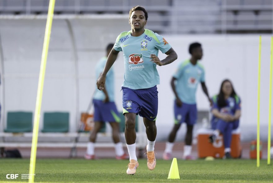 rodrygo-e-vini-jr.-se-destacam-em-treino-da-selecao-brasileira-antes-de-amistoso-contra-a-coreia-do-sul