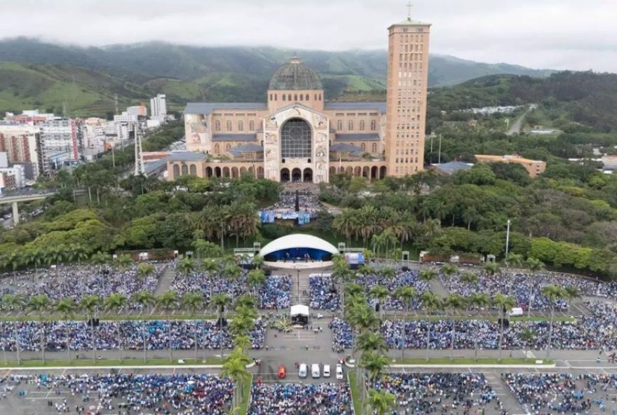 romaria-do-terco-dos-homens3A-evento-bate-recorde-com-100-mil-fieis-no-santuario-de-aparecida romaria-do-terco-dos-homens3A-evento-bate-recorde-com-100-mil-fieis-no-santuario-de-aparecida