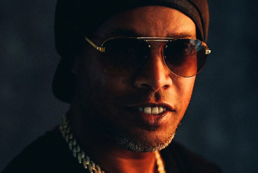 ronaldinho-gaucho-lanca-album-22bruxaria-05122-com-participacoes-especiais