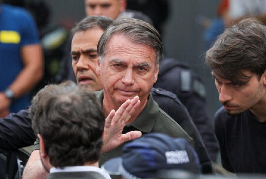 rotina-de-bolsonaro-na-papudinha-inclui-caminhadas-e-atendimento-medico-diario rotina-de-bolsonaro-na-papudinha-inclui-caminhadas-e-atendimento-medico-diario