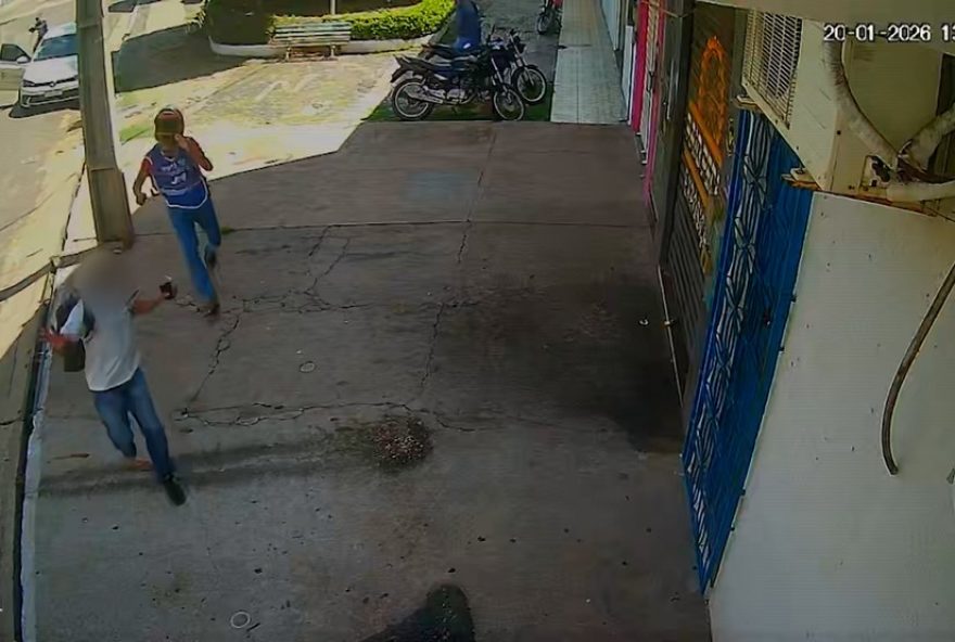 roubo-de-r24-50-mil-em-coelho-neto3A-criminosos-atacam-funcionario-a-caminho-do-banco roubo-de-r24-50-mil-em-coelho-neto3A-criminosos-atacam-funcionario-a-caminho-do-banco