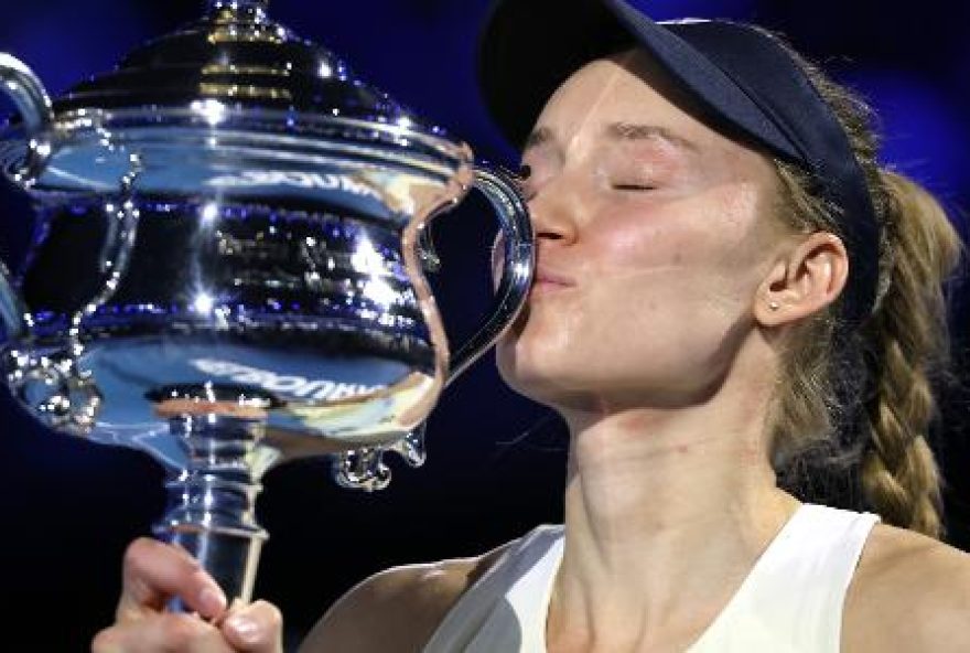 rybakina-conquista-o-australian-open-ao-vencer-sabalenka rybakina-conquista-o-australian-open-ao-vencer-sabalenka