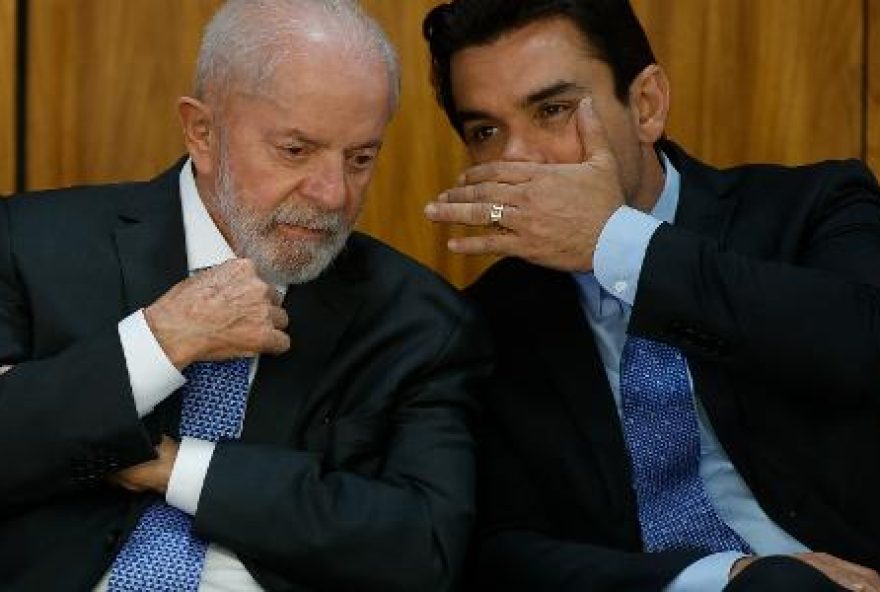 sabino-declara-apoio-a-lula3B-reacao-de-caiado-e-de-indignacao