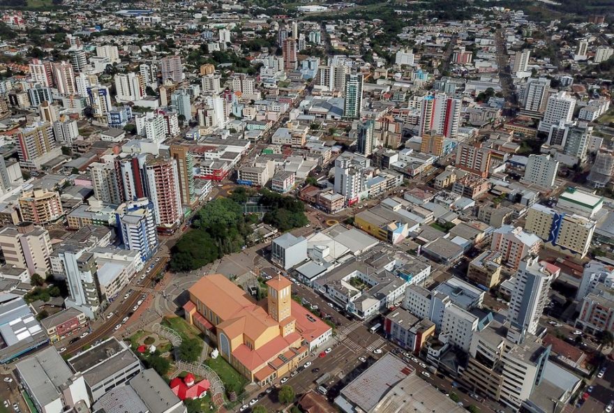 saiba-o-que-abre-e-fecha-em-ponta-grossa-durante-o-carnaval3A-confira